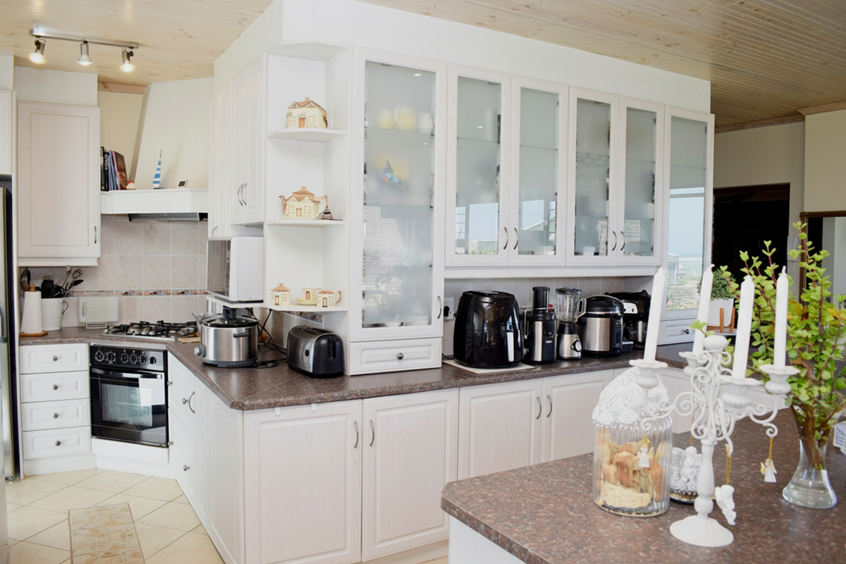 Well-Equipped Coastal Home with Sea Views – Suiderstrand, Cape Agulhas - Photo 4