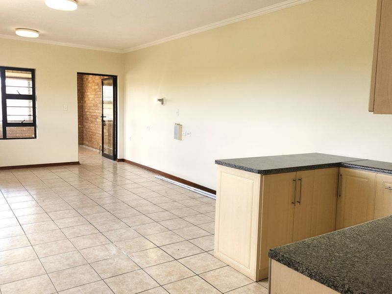 1-bedroom retirement unit - Photo 3