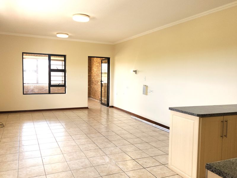 1-bedroom retirement unit - Photo 4