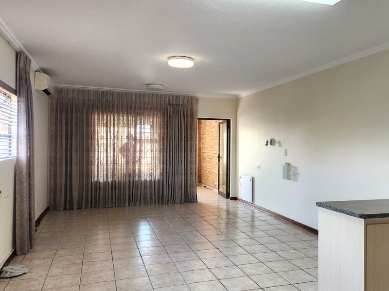 1-bedroom retirement unit - Photo 3