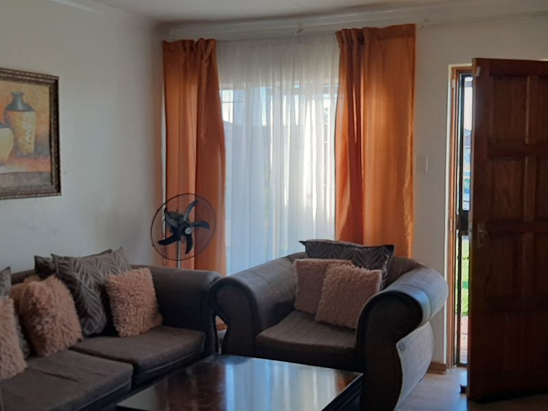 Stunning Freehold Home for Sale in Vanderbijlpark CE7 – Your Dream Awaits! - Photo 2