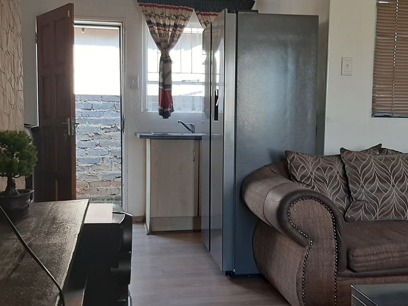 Stunning Freehold Home for Sale in Vanderbijlpark CE7 – Your Dream Awaits! - Photo 5