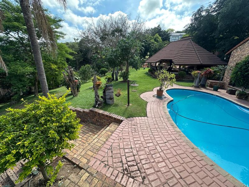 A RARE LOWVELD SANCTUARY WHERE PRIVACY MEETS LIFESTYLE - Photo 6