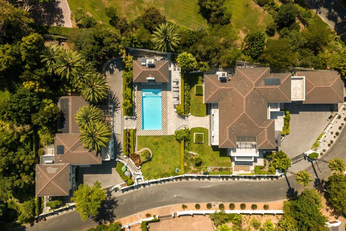 Two incredible large luxury homes on a beautiful plot in the heart of Parel Vallei with views - Photo 2