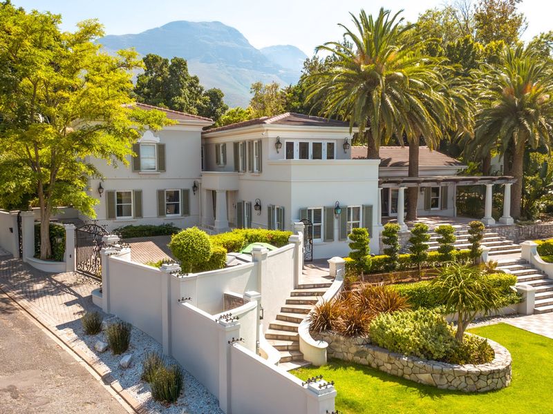 Two incredible large luxury homes on a beautiful plot in the heart of Parel Vallei with views - Photo 9