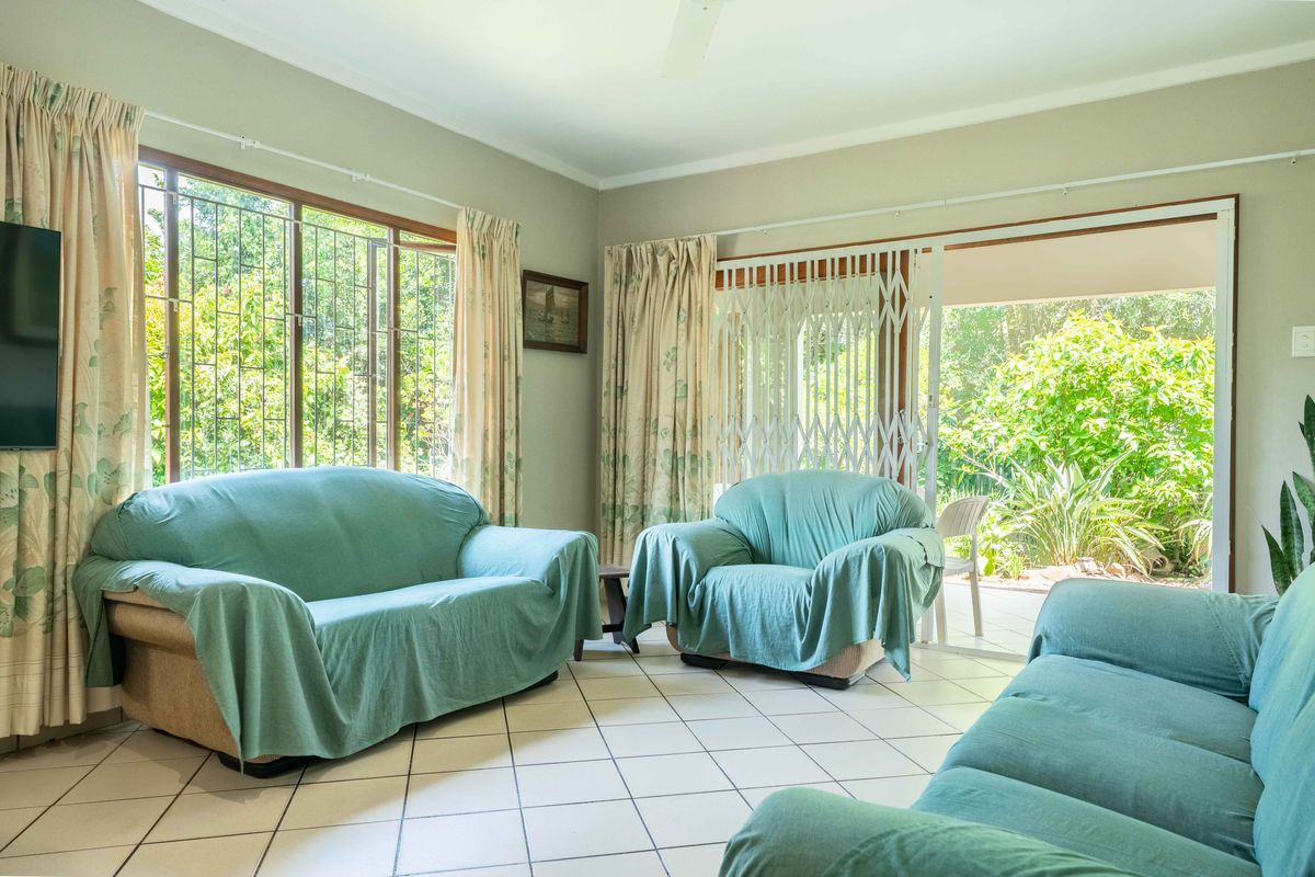 Luxury Non-distressed Harcourts Auction - Bidding to start from R1 030 000 and up!! - Photo 2