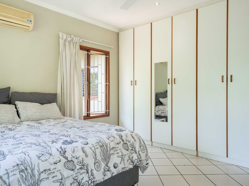 Luxury Non-distressed Harcourts Auction - Bidding to start from R1 030 000 and up!! - Photo 9