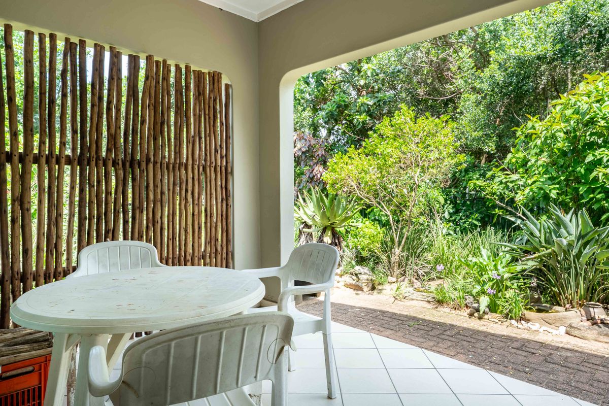 Luxury Non-distressed Harcourts Auction - Bidding to start from R1 030 000 and up!! - Photo 5