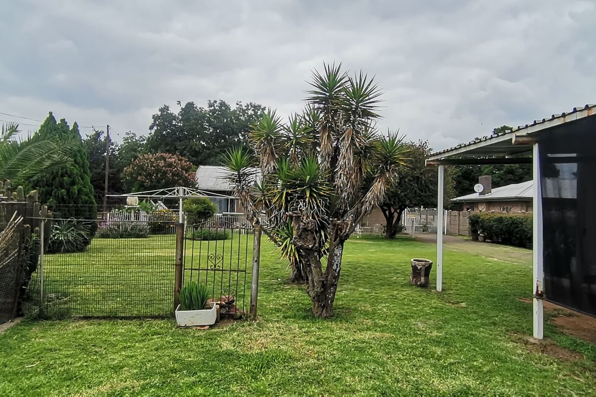 Charming 3-Bedroom Home in Sought-After Three Rivers - Photo 3