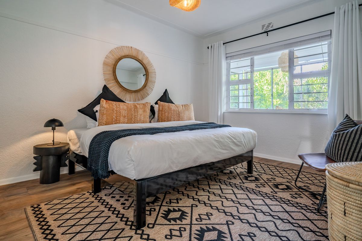 Fully Renovated | Airbnb-Ready | Sea Point Position - Photo 4