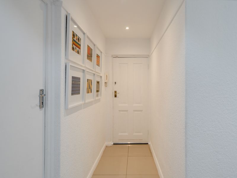 Fully Renovated | Airbnb-Ready | Sea Point Position - Photo 3