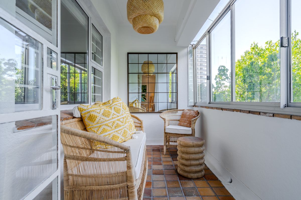 Fully Renovated | Airbnb-Ready | Sea Point Position - Photo 2