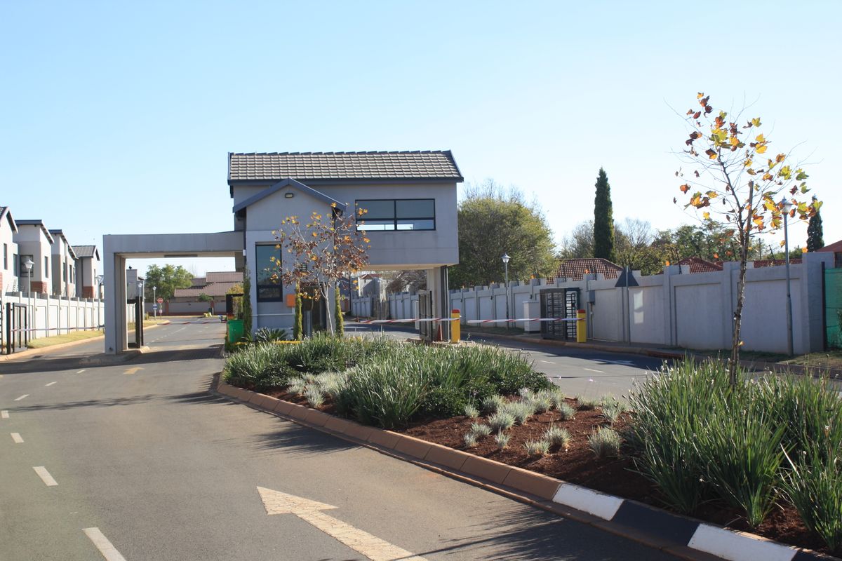 Vacant land for sale in Du Vin Estate, Raslouw, Centurion! - Photo 2