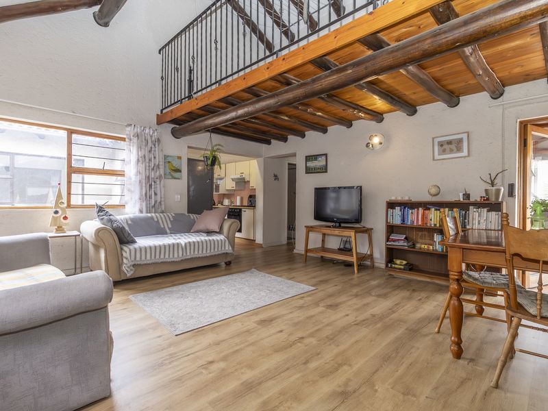 Calling all Investors! - Tenanted Spacious 2-Bed, 2-Bath Loft Apartment with Garage. - Photo 3