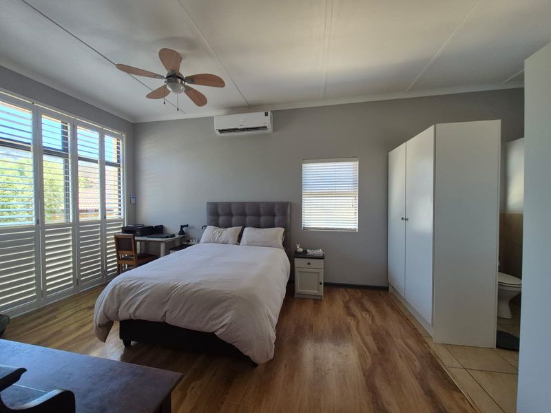 Lifestyle, Views & Solar Living in Sought-After Fairway Heights - Photo 10