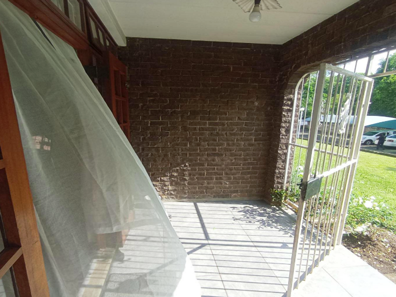 Secure, Low-Maintenance Apartment Close to UKZN - Photo 10