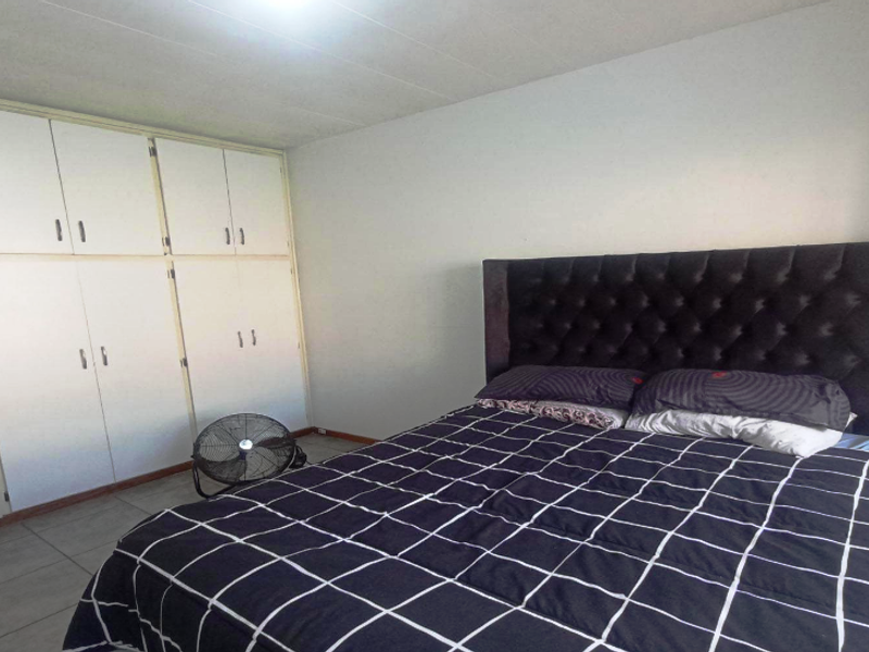 Secure, Low-Maintenance Apartment Close to UKZN - Photo 8