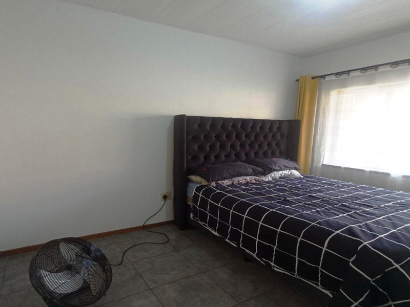 Secure, Low-Maintenance Apartment Close to UKZN - Photo 9