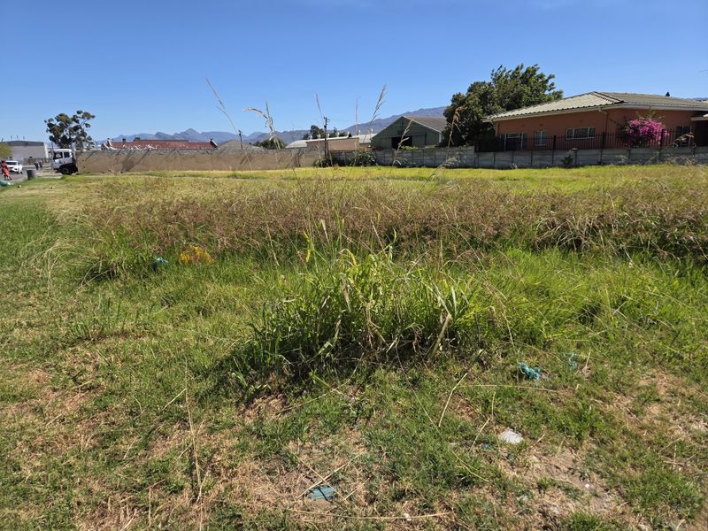 Prime Business Plot for Sale | 23 Pauling Street, Wolseley – 1 233.2 m2