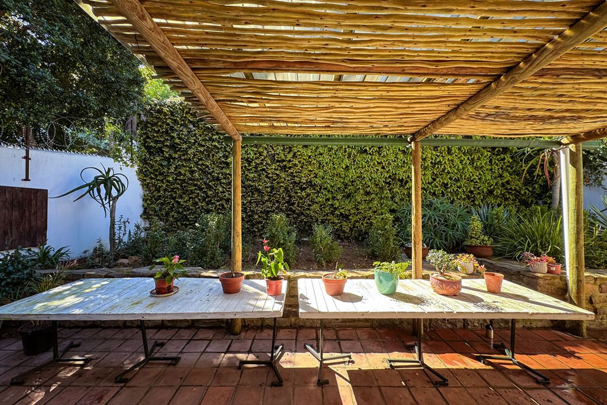 Historic Coach House For Sale In Tulbagh, Church Street, circa 1864 - Photo 3