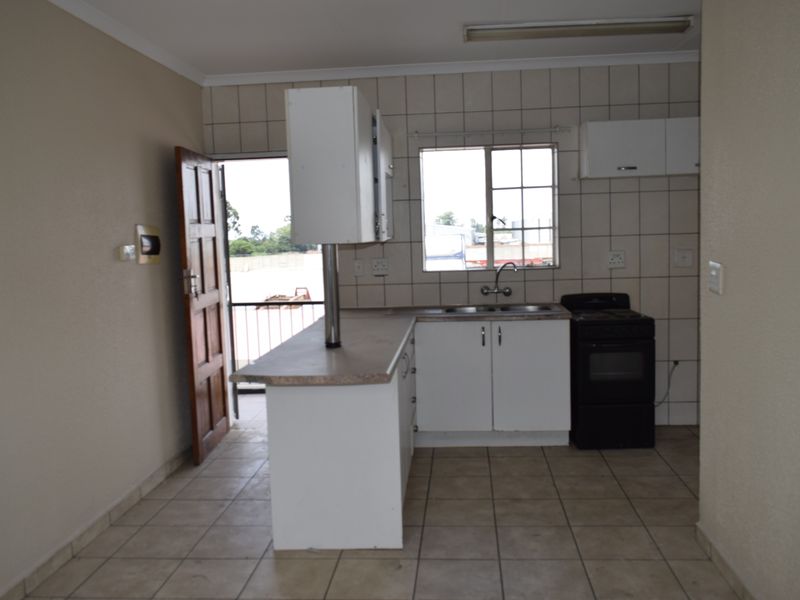 1 Bedroom apartment for sale in Comet - Photo 4