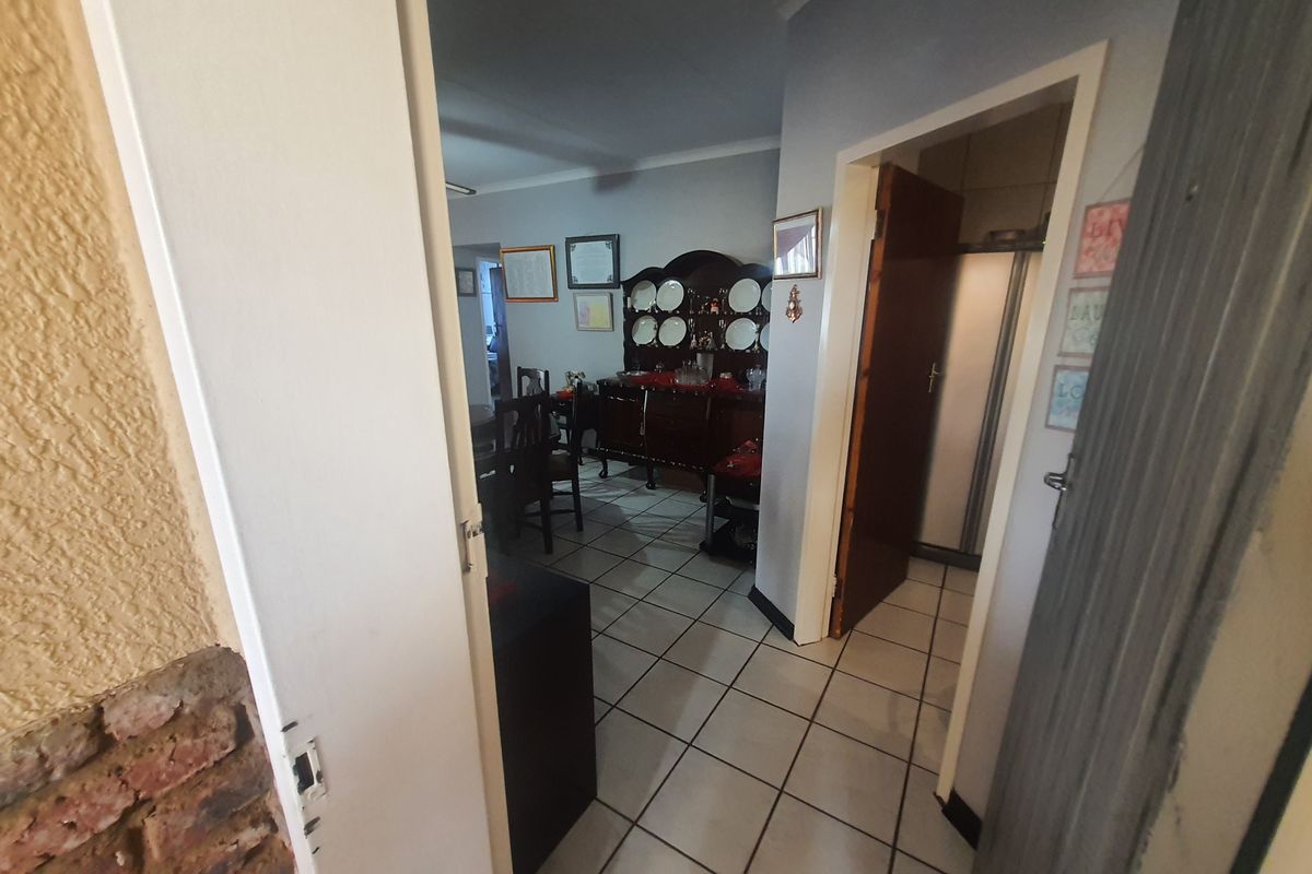 Apartment For Sale In Potchefstroom - Photo 5