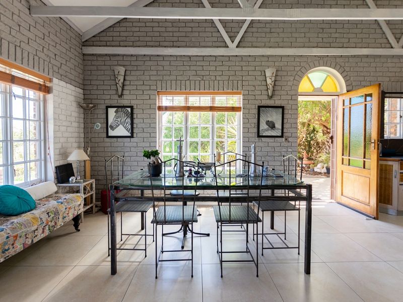 Prime Central Spot with 2 Income-Boosting Flatlets! - Photo 5