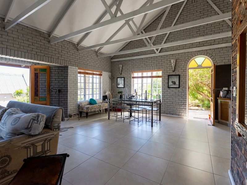 Prime Central Spot with 2 Income-Boosting Flatlets! - Photo 7