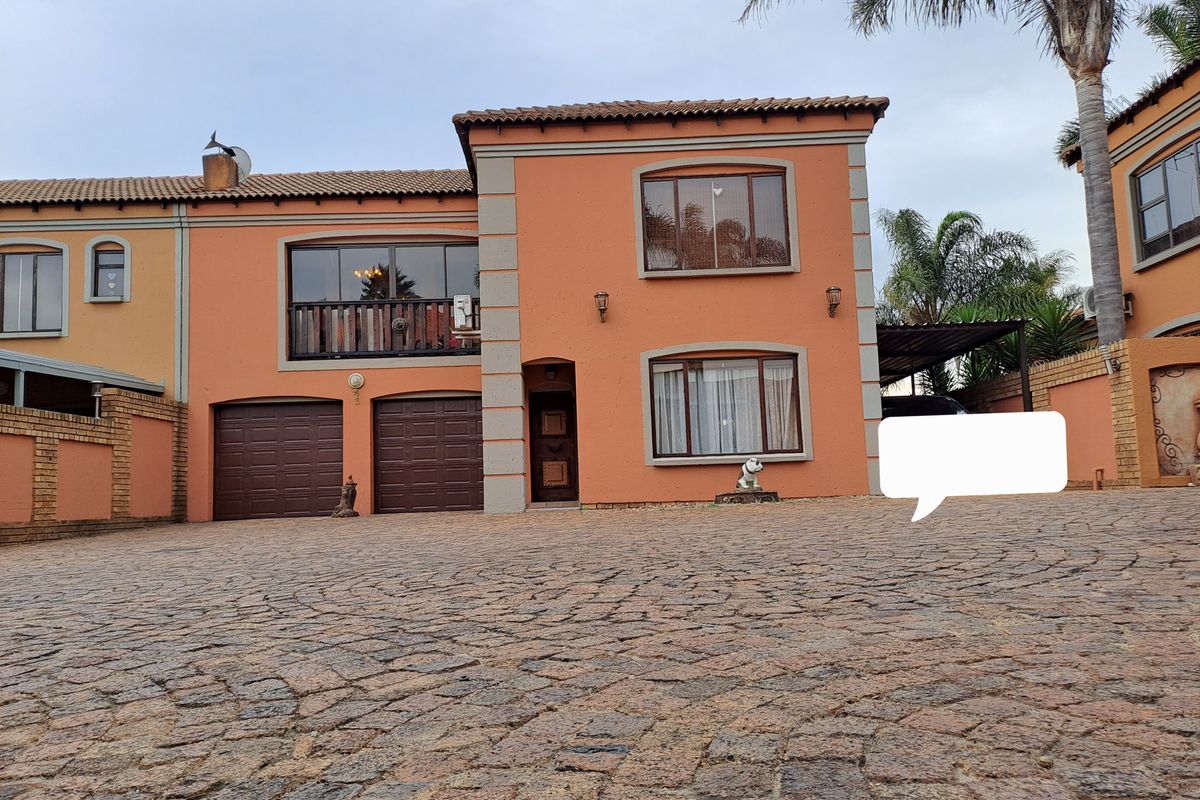 Pristine home, ready for you to unpack and settle in 🏡 - Photo 4