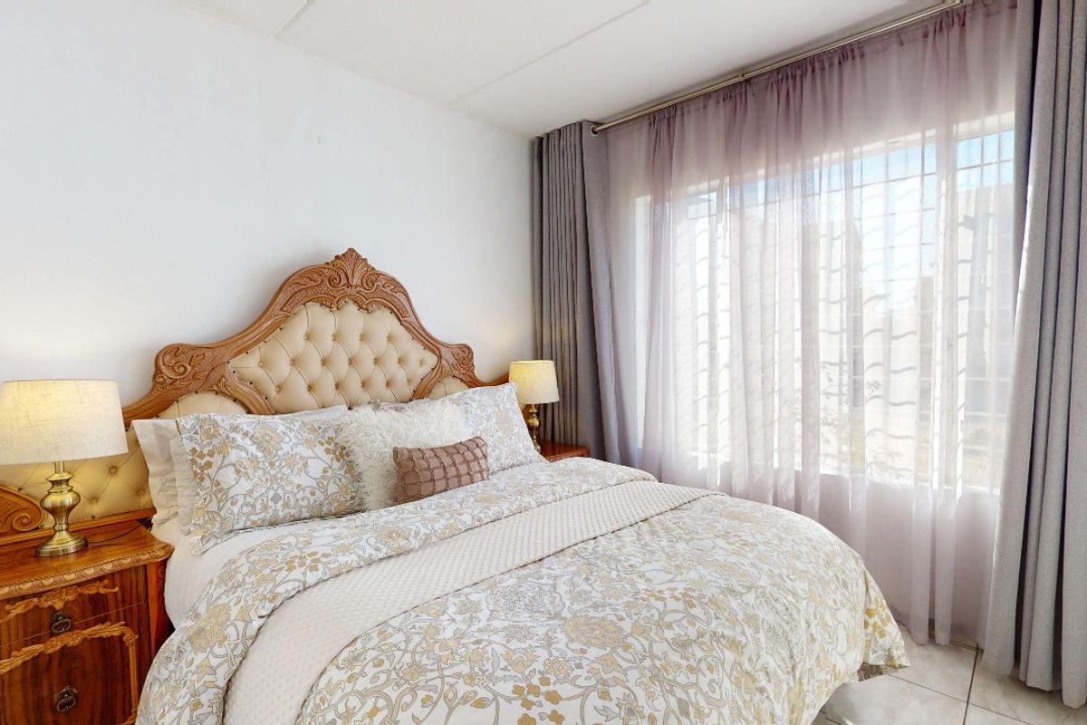 Immaculate contemporary ground unit to let in security estate! - Photo 3