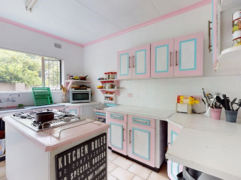 Neat Family Home in Crystal Park, Benoni - Photo 7