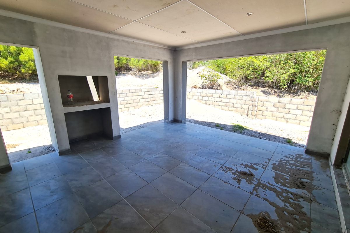Partially Complete Family Home in Paradise Beach, Jeffreys Bay - Photo 5