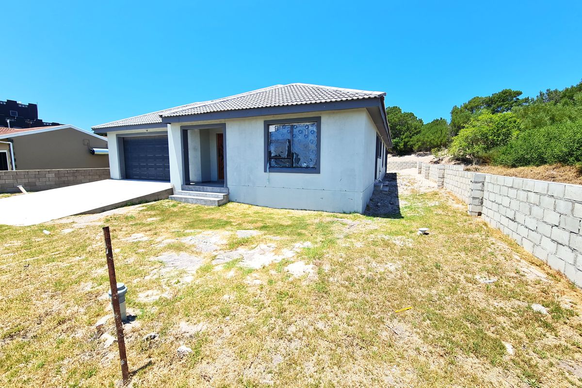 Partially Complete Family Home in Paradise Beach, Jeffreys Bay - Photo 2