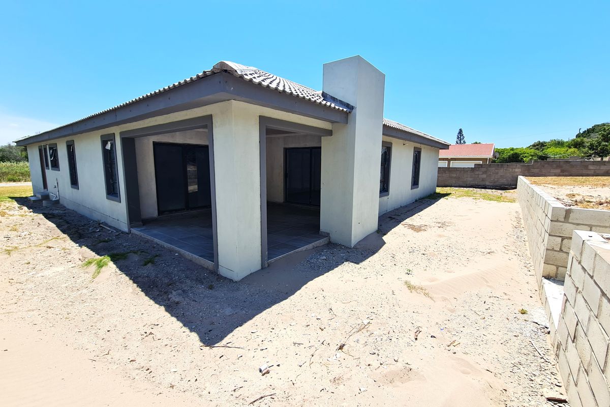 Partially Complete Family Home in Paradise Beach, Jeffreys Bay - Photo 4