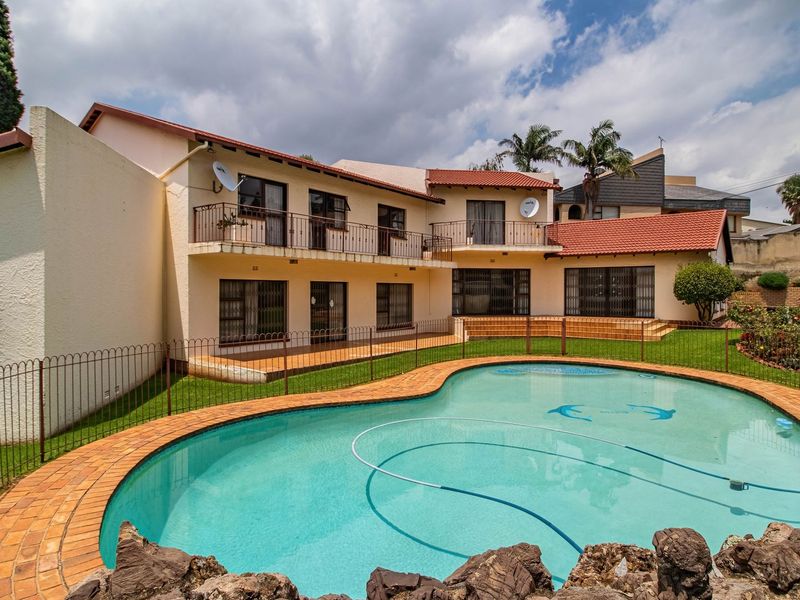 Owner Says Sell!  What-A-Lot-I-Got! - Photo 2