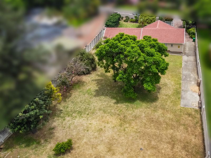 Free standing home with endless opportunities - Photo 2