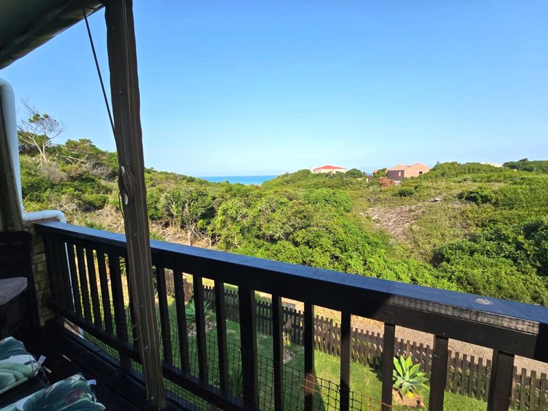 Large Family Residence with Flatlet in Paradise Beach, Jeffreys Bay - Photo 8