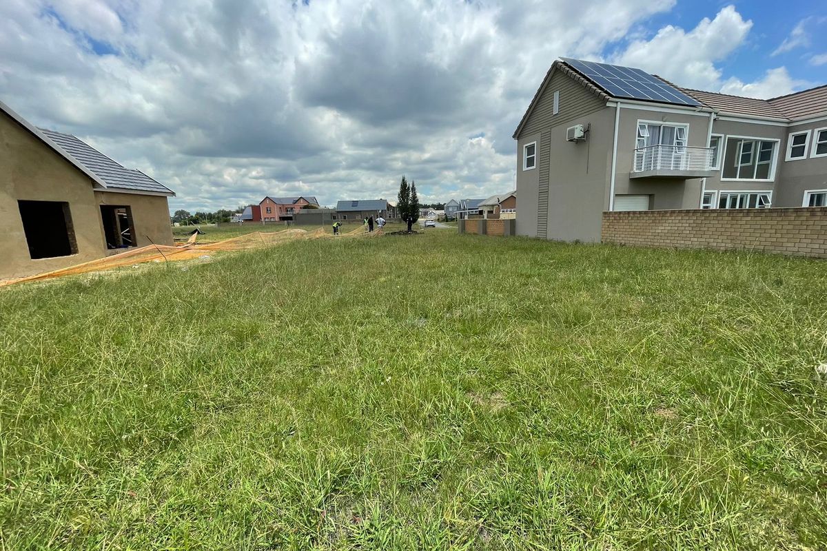 Vacant land in a secure estate! - Photo 3