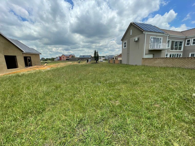 Vacant land in a secure estate! - Photo 3