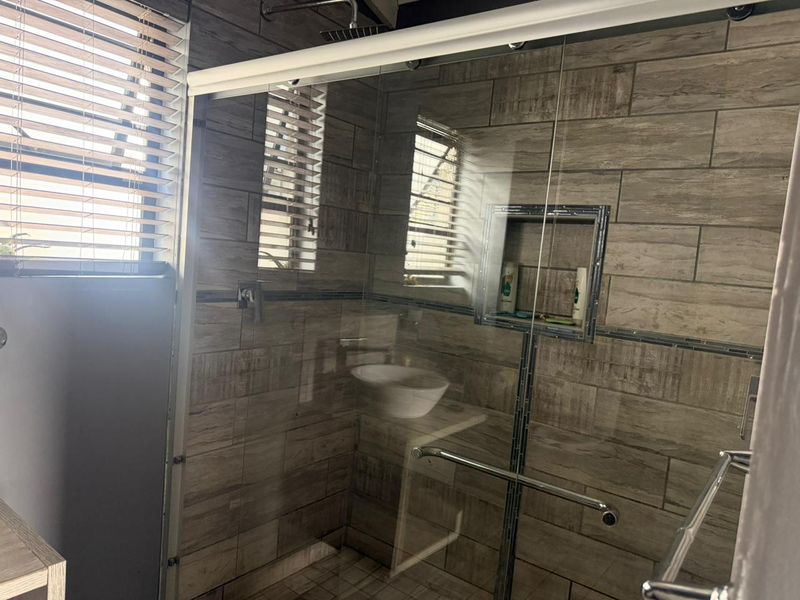 Beautiful Duplex in a secure Estate - Photo 9