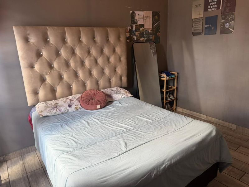 Beautiful Duplex in a secure Estate - Photo 8