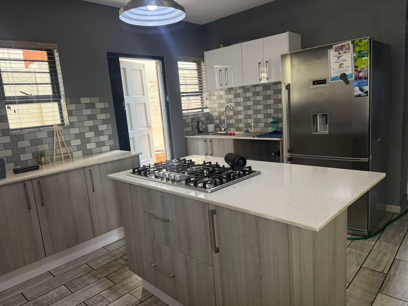 Beautiful Duplex in a secure Estate - Photo 3