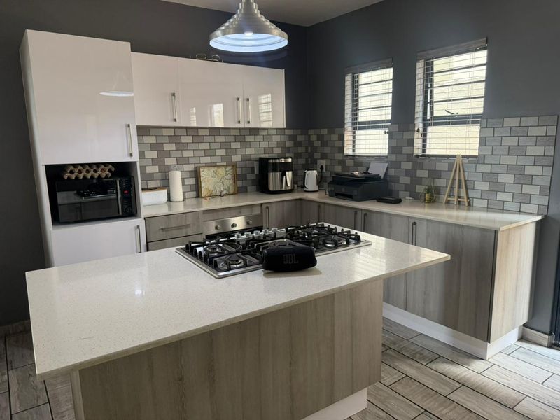 Beautiful Duplex in a secure Estate - Photo 2