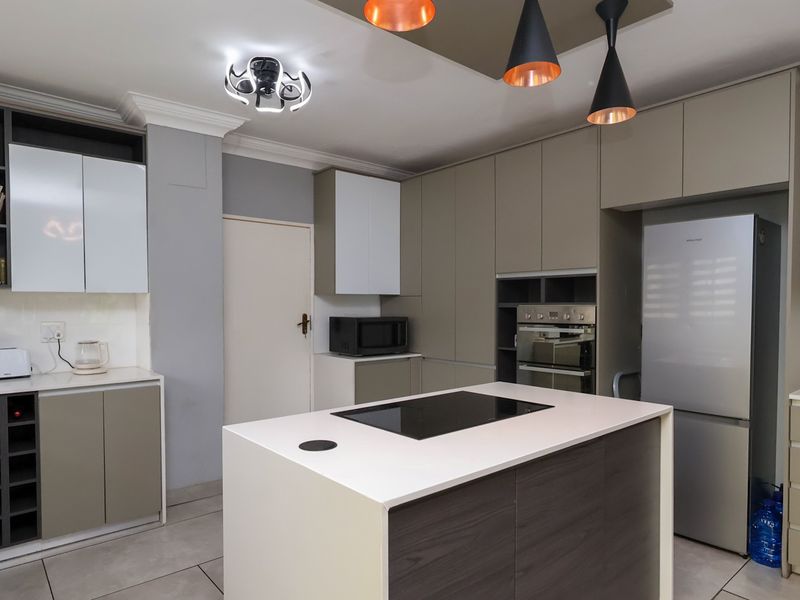 Immaculate Home with Private Balcony and Entertainer’s Patio - Photo 5