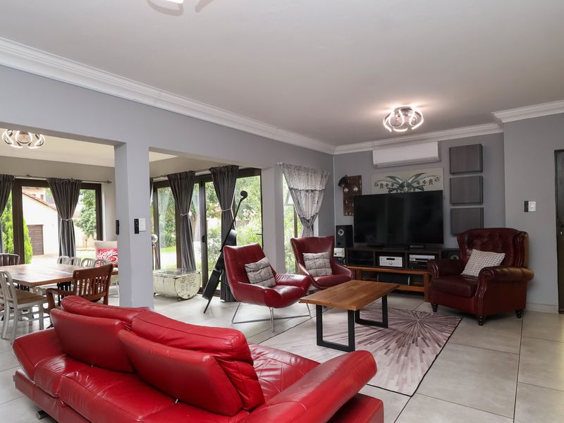 Immaculate Home with Private Balcony and Entertainer’s Patio - Photo 7