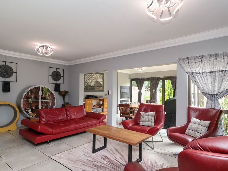 Immaculate Home with Private Balcony and Entertainer’s Patio - Photo 6