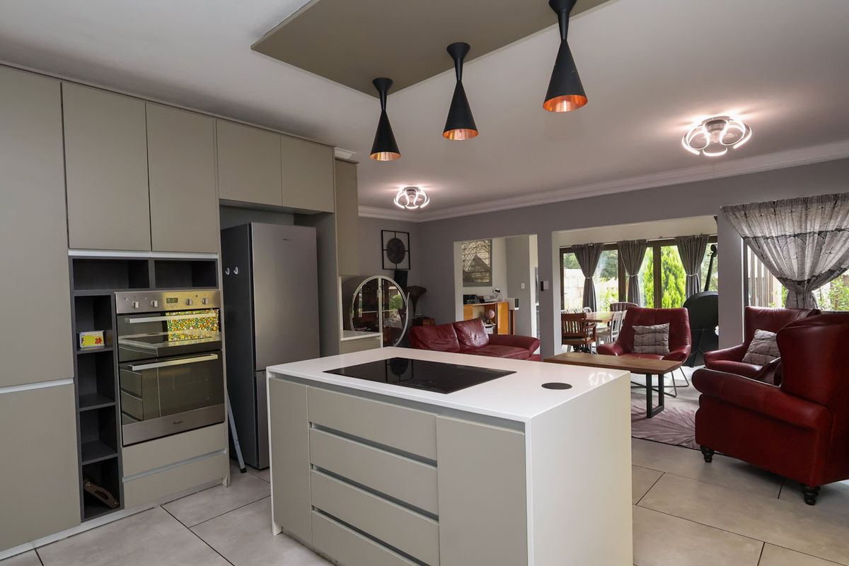 Immaculate Home with Private Balcony and Entertainer’s Patio - Photo 3