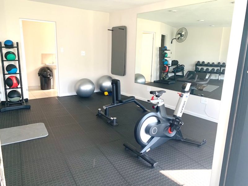 SORT AFTER COMPLEX, IN NORTHPOINT FULLY FURNSHED - Photo 7