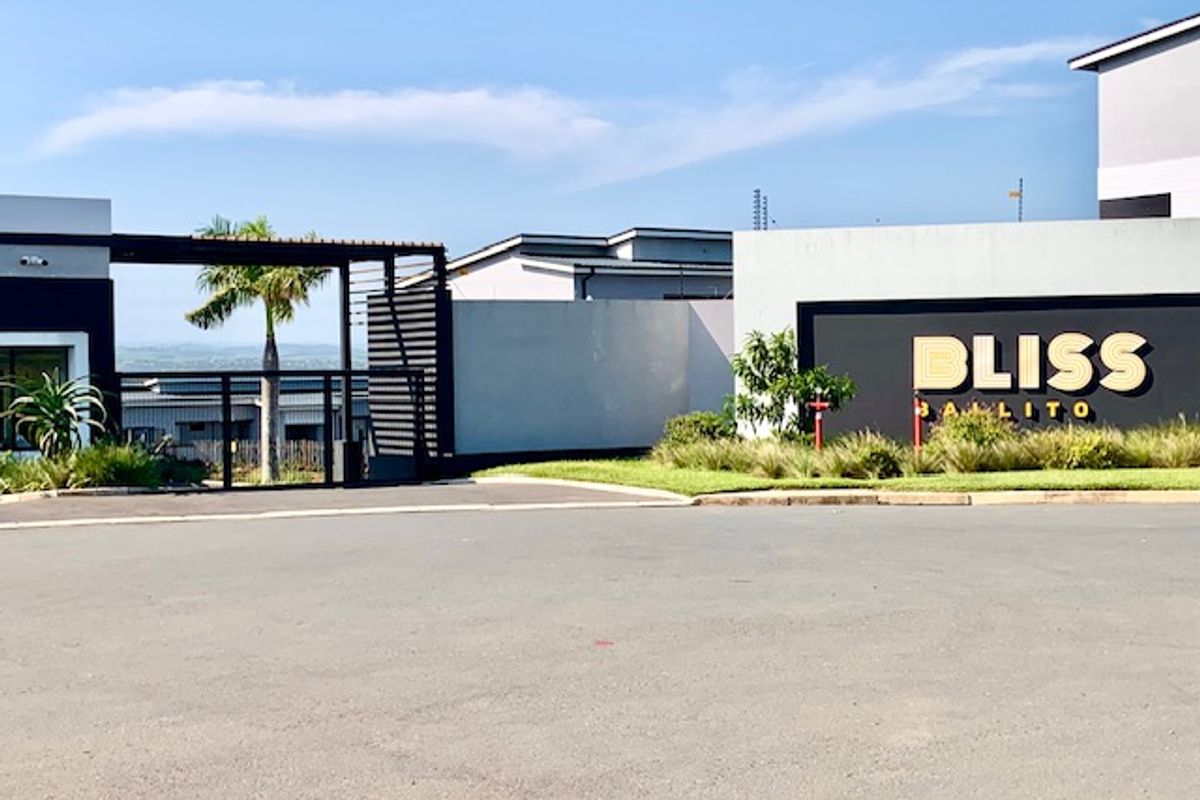 SORT AFTER COMPLEX, IN NORTHPOINT FULLY FURNSHED - Photo 4