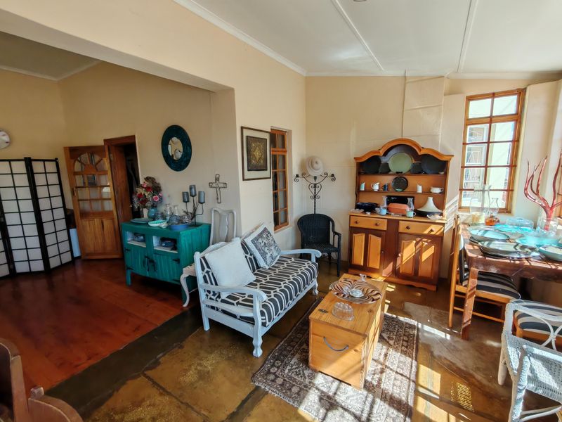Charming Karoo Cape-Dutch Home in Cradock for Sale - Photo 3